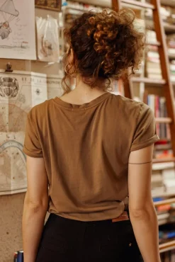 LA PETITE ÉTOILE Tops|T-Shirt Peace Marron