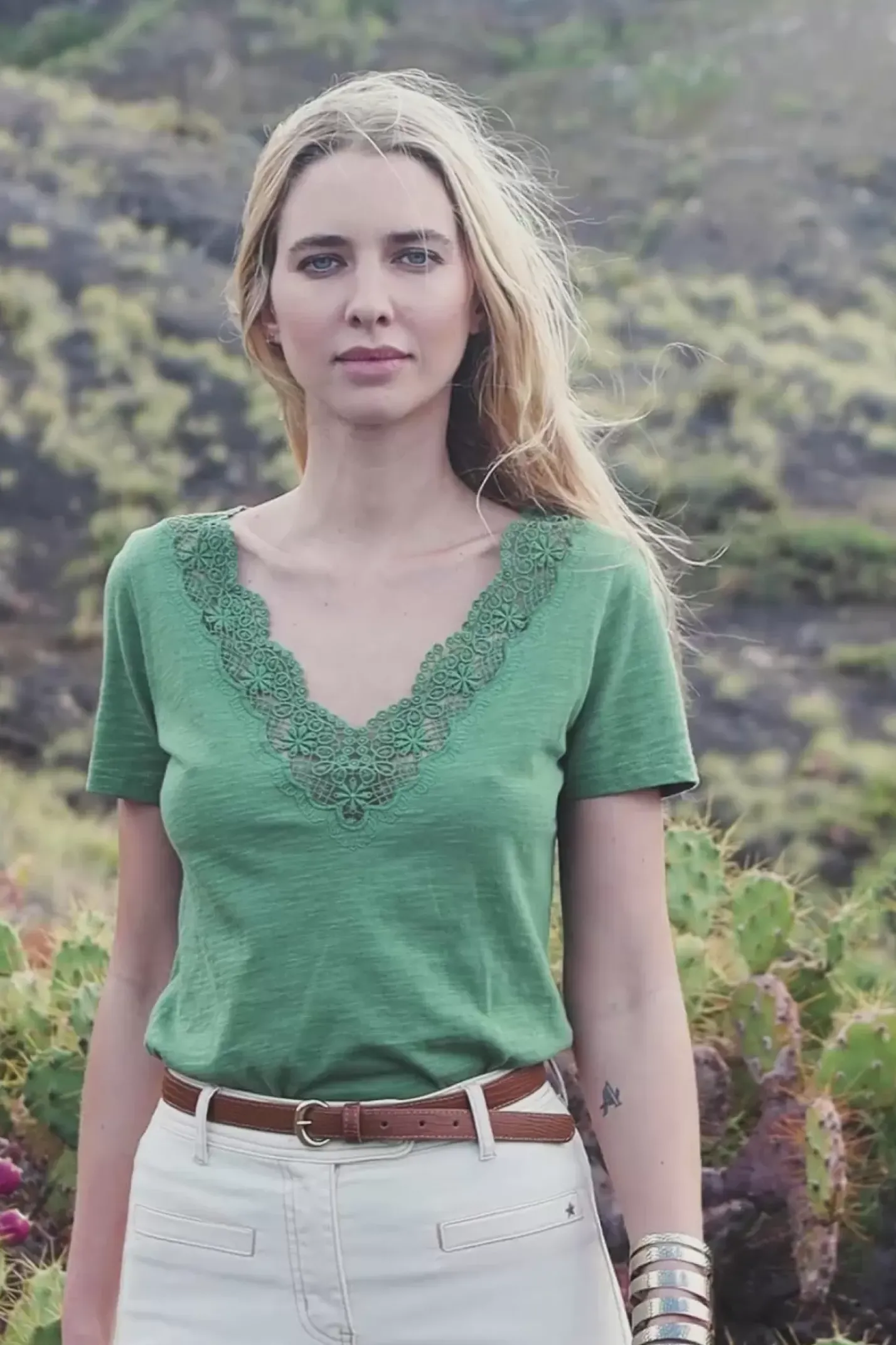 LA PETITE ÉTOILE Tops|T-Shirt Talsmo Kaki
